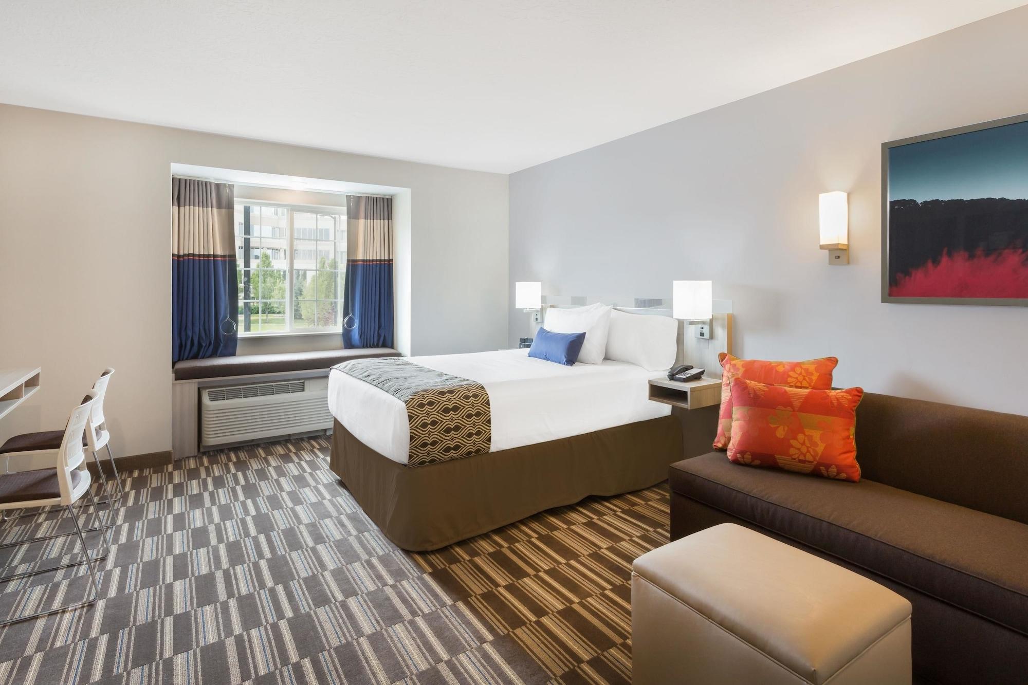 Microtel Inn & Suites By Wyndham ספרינגוויל מראה חיצוני תמונה