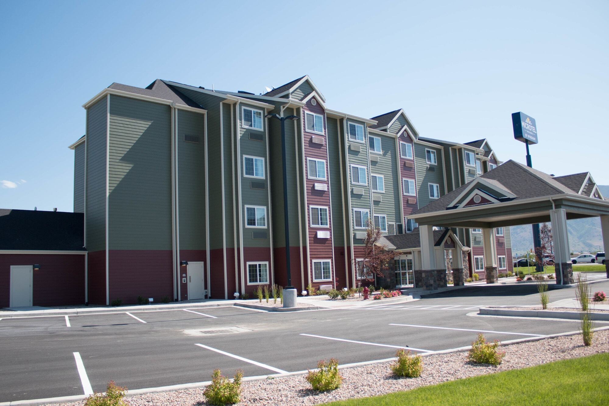 Microtel Inn & Suites By Wyndham ספרינגוויל מראה חיצוני תמונה
