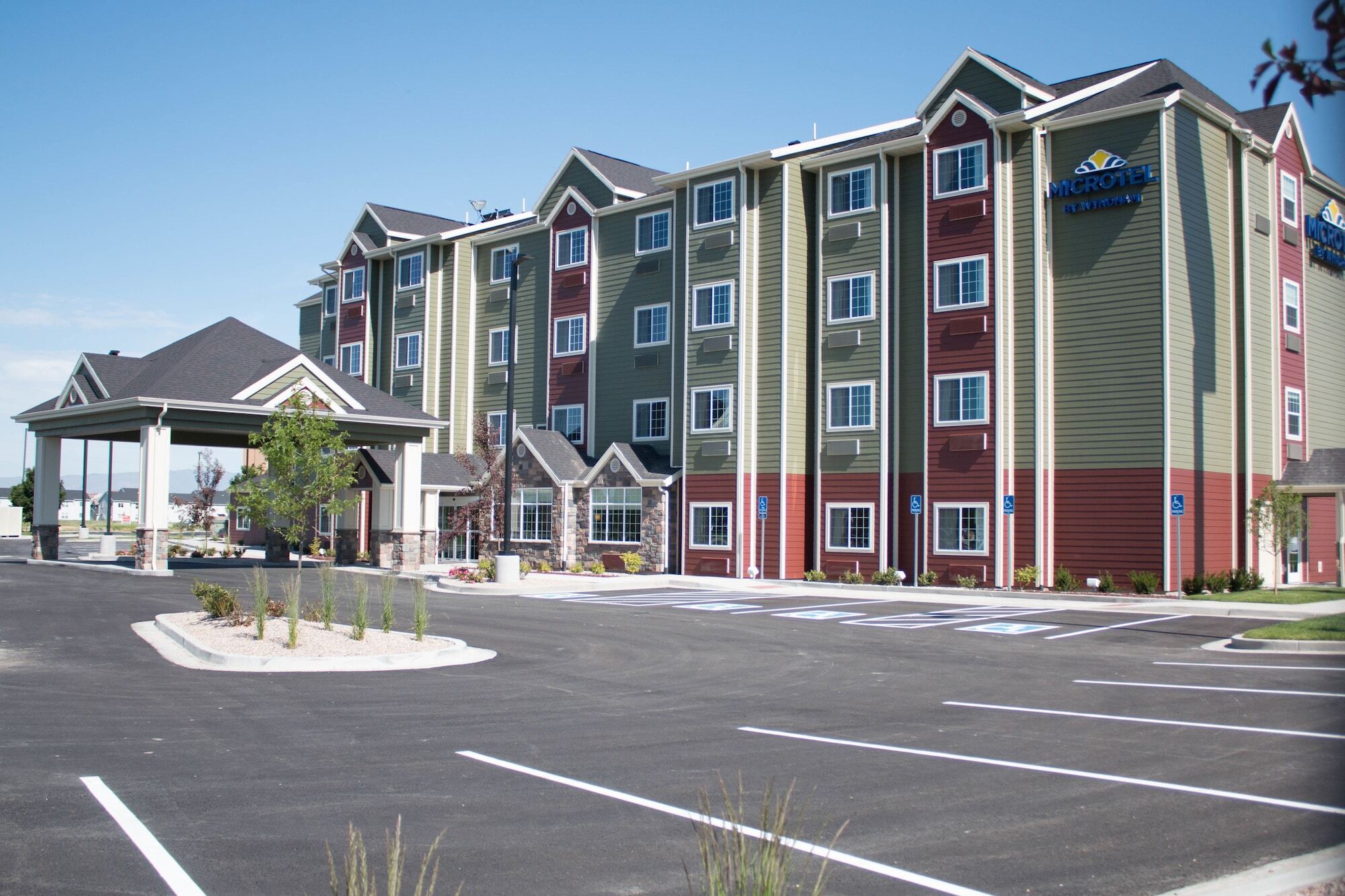 Microtel Inn & Suites By Wyndham ספרינגוויל מראה חיצוני תמונה