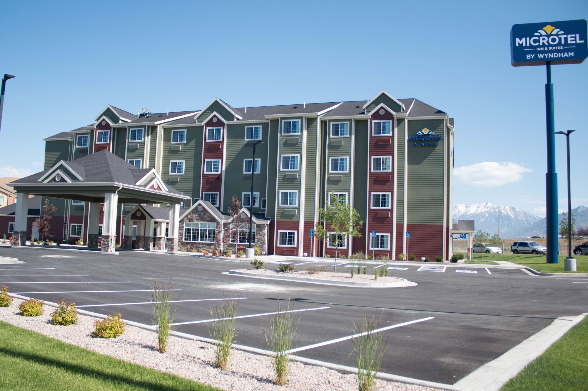Microtel Inn & Suites By Wyndham ספרינגוויל מראה חיצוני תמונה